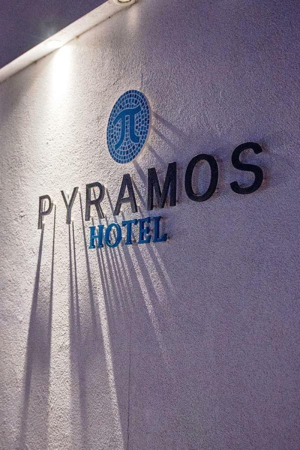 Pyramos Hotel Paphos Buitenkant foto